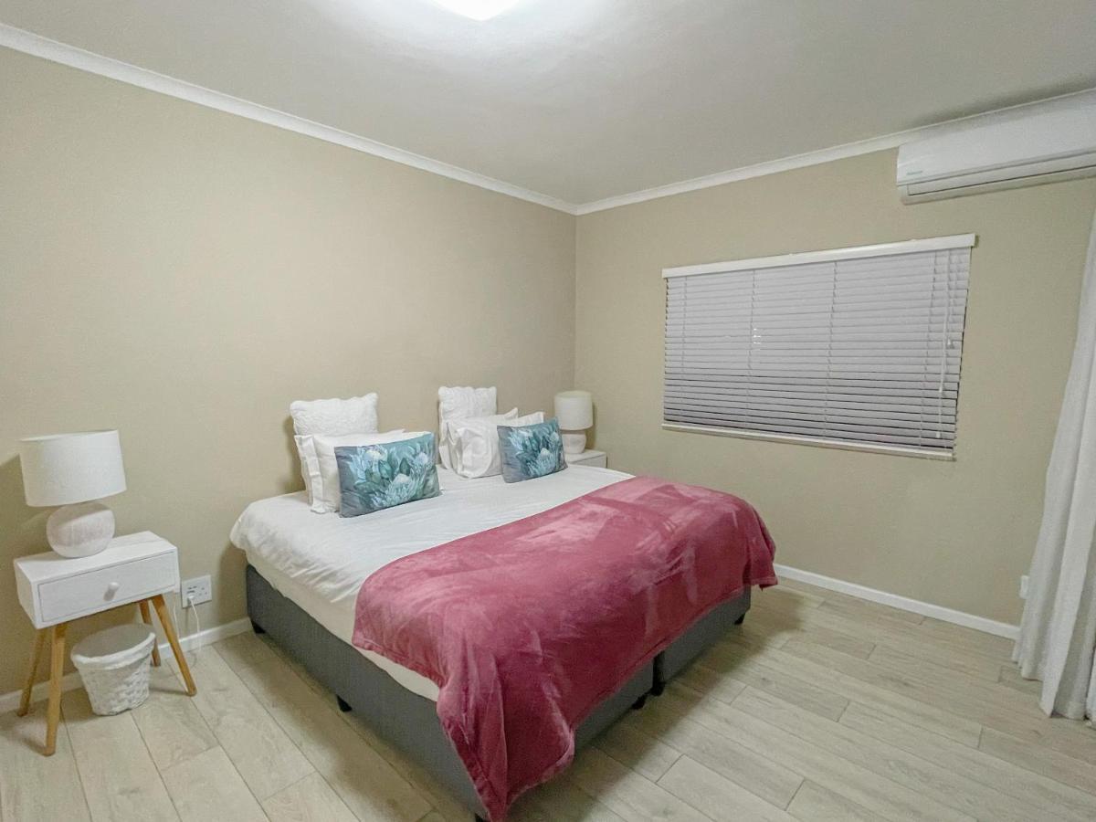 Uystuys Apartment Кейптаун Екстериор снимка